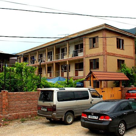 Runo Guest House Gagra Exterior foto