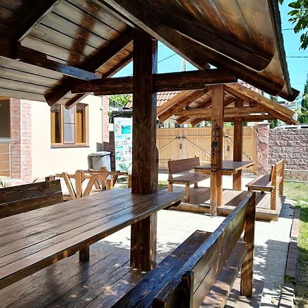 Runo Guest House Gagra Exterior foto