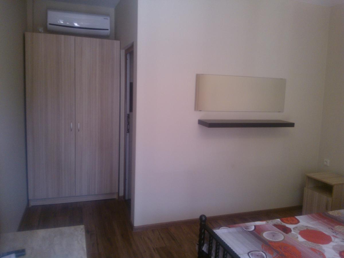 Runo Guest House Gagra Exterior foto